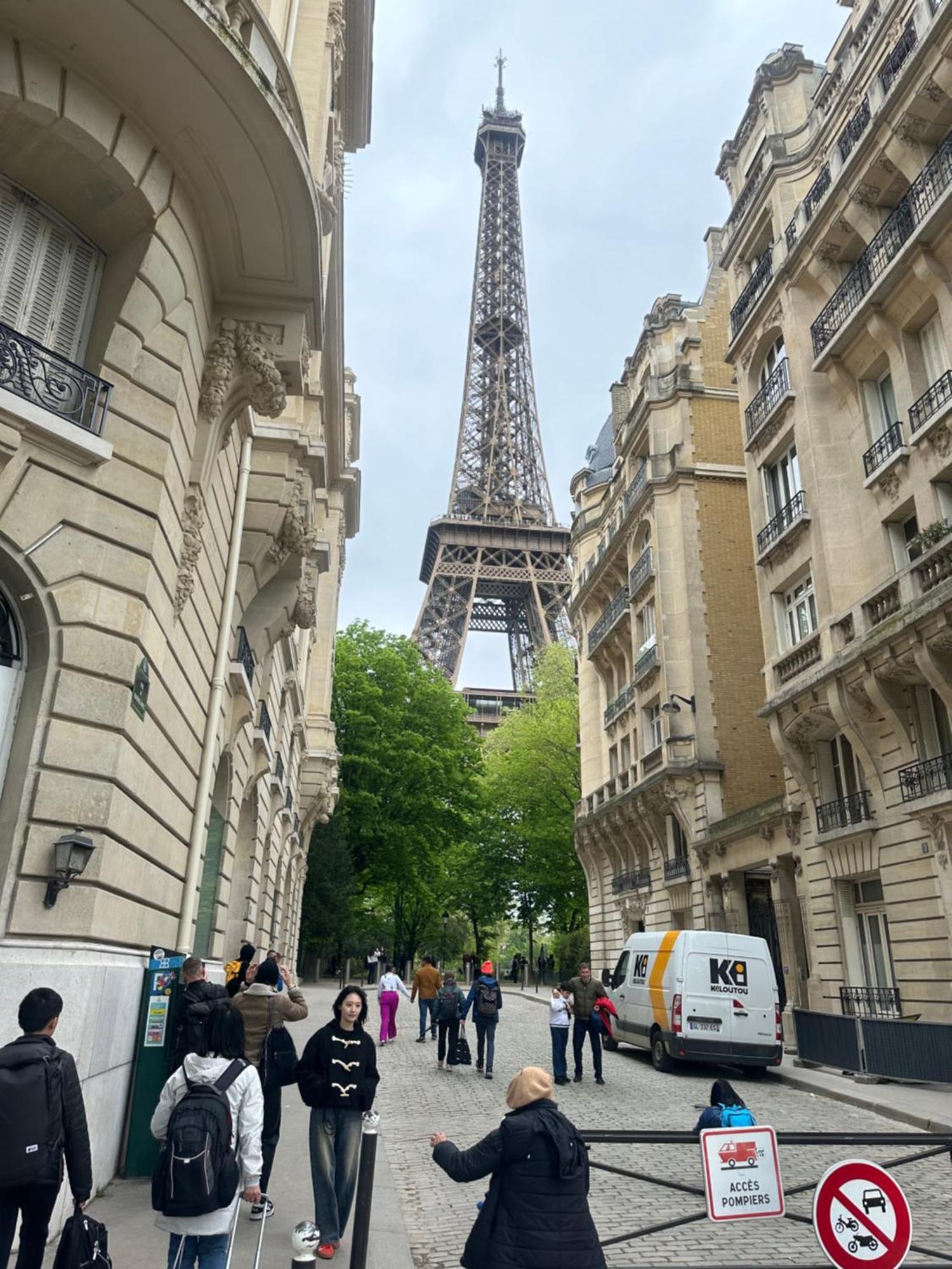 Апартаменти Eiffel Tower / Tour Eiffel Париж Екстер'єр фото